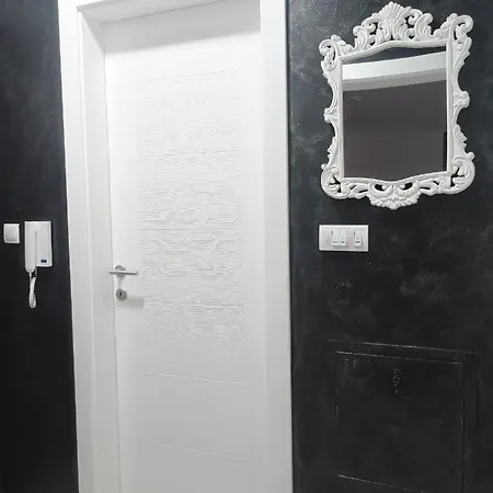 Apartman Silver Sremska Mitrovica Exterior photo